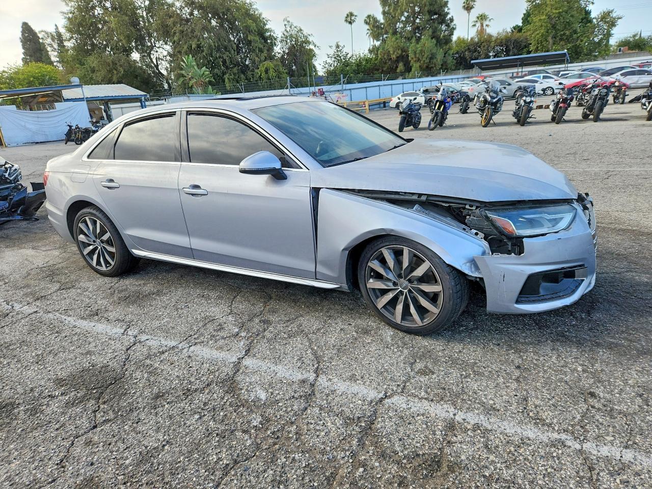 2020 Audi A4 Premium - Фото 4