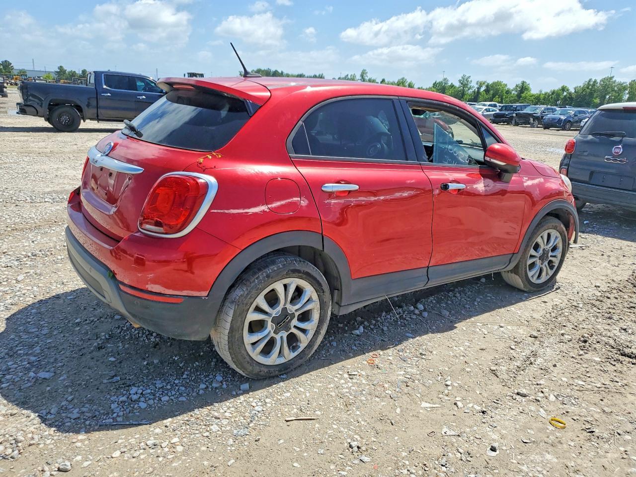 2016 Fiat 500X Trekking - Image 3