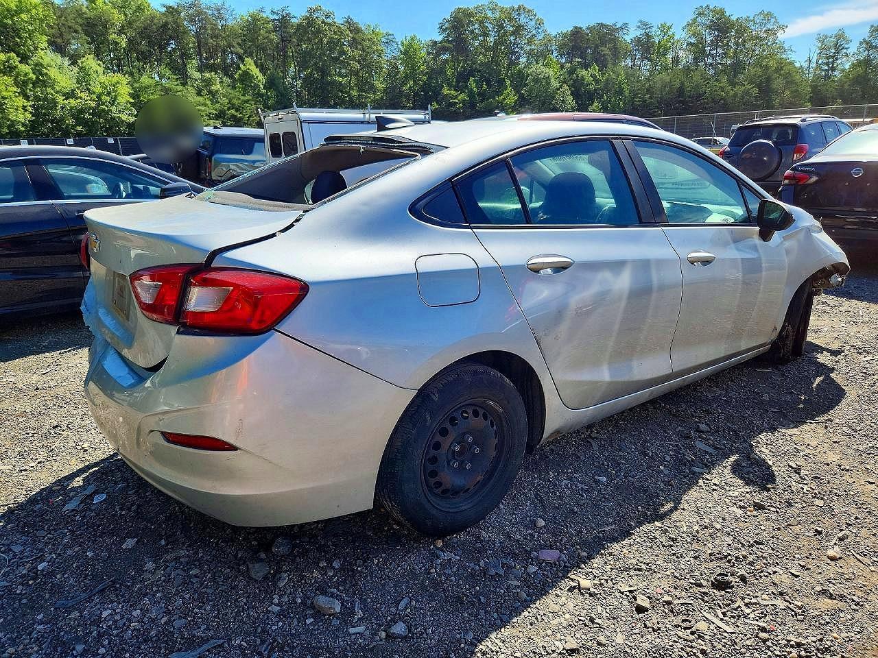 2018 Chevrolet Cruze Ls - Image 3