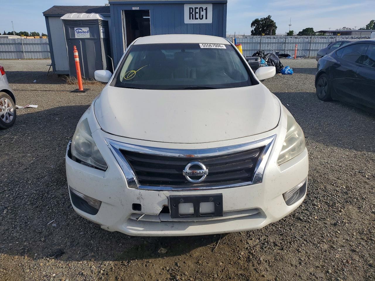 2015 Nissan Altima 2.5 S - Фото 5