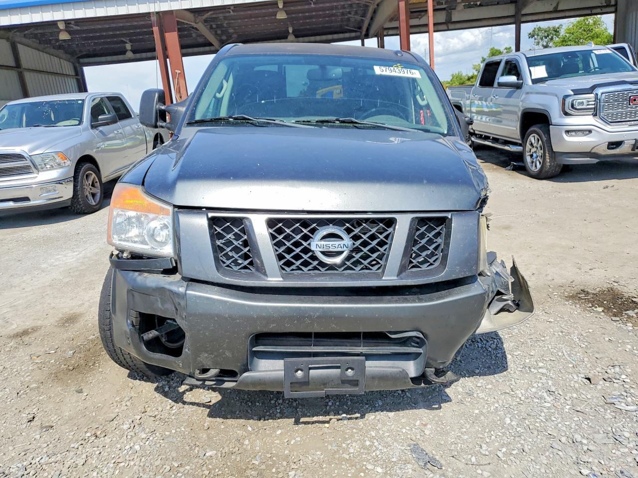2012 Nissan Titan Sv - Image 5