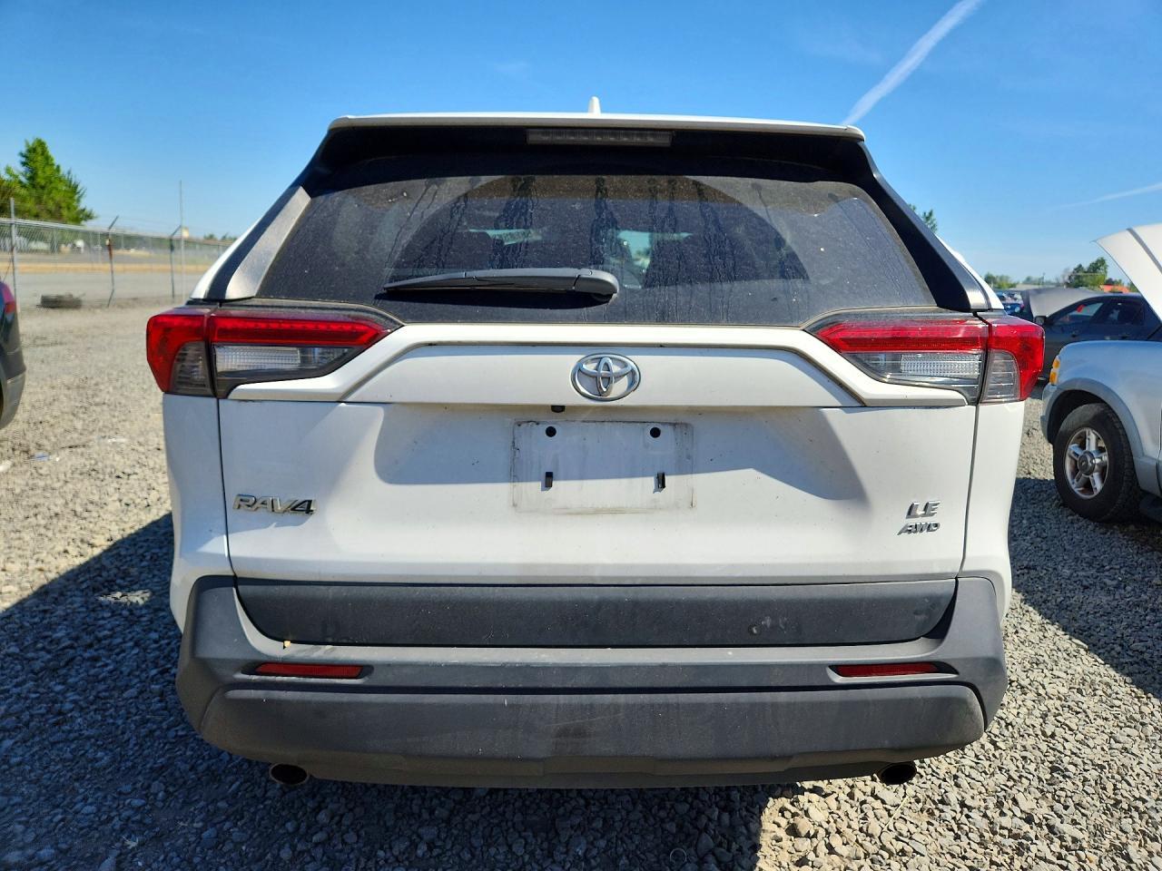 2025 Toyota Rav4 Le - Image 6