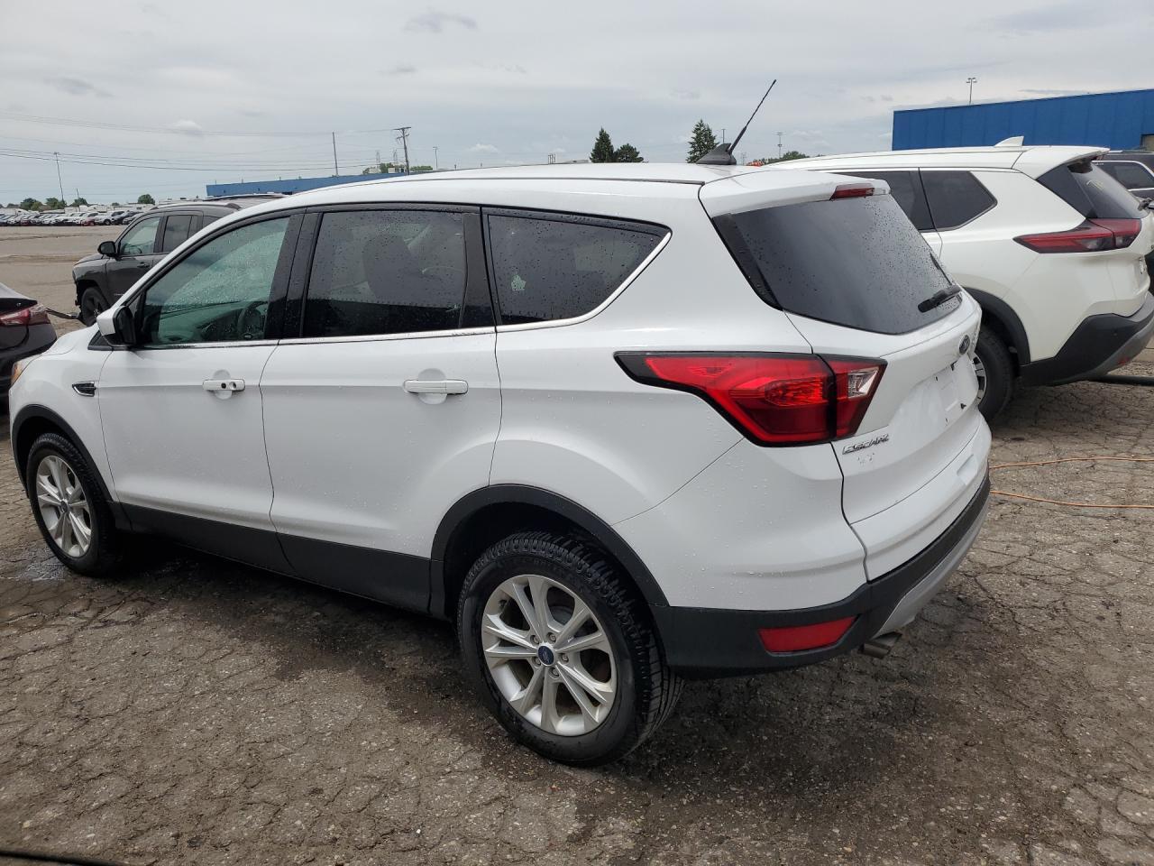 2019 Ford Escape - Image 2