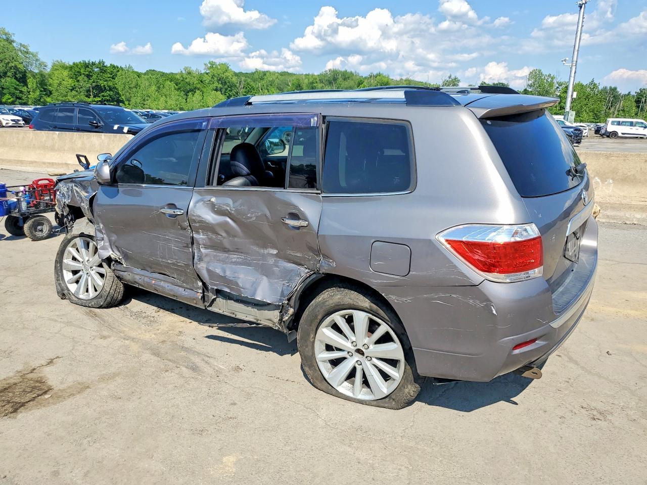 2012 Toyota Highlander Hybrid Limited - Фото 2