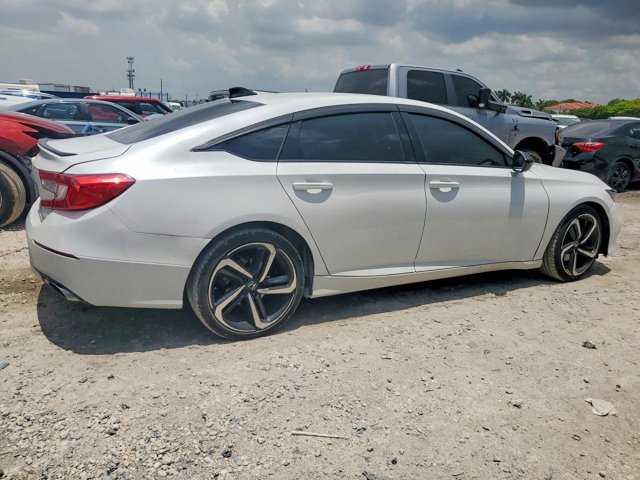 2022 Honda Accord Sport - Image 3