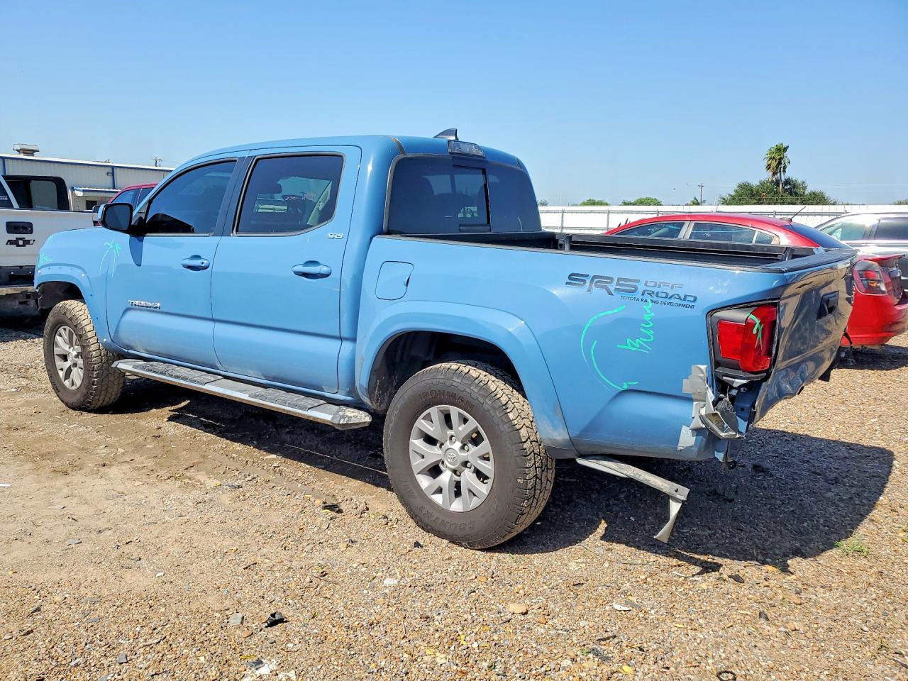 2019 Toyota Tacoma Sr5 V6 - Фото 2
