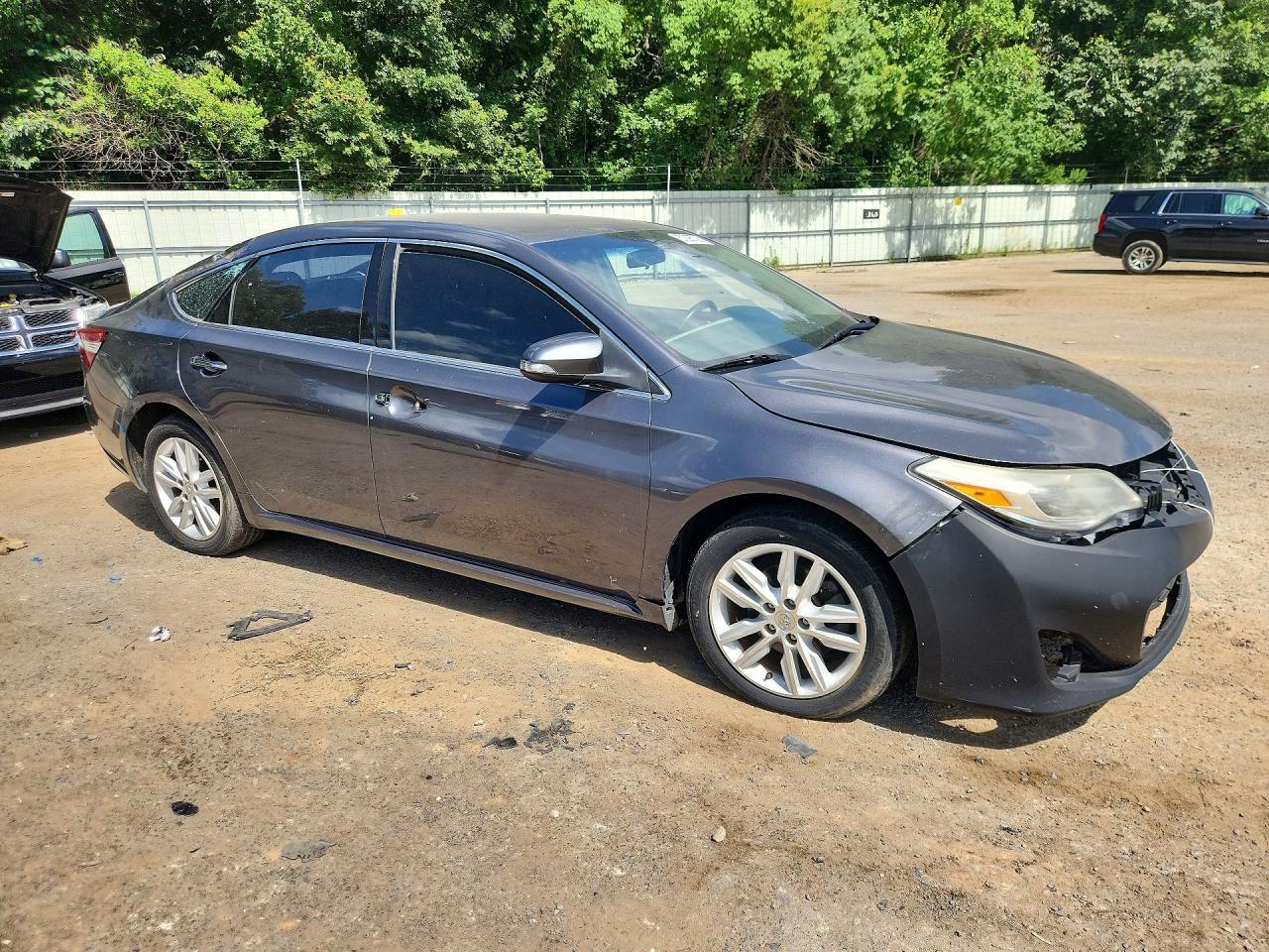 2013 Toyota Avalon Xle - Image 4