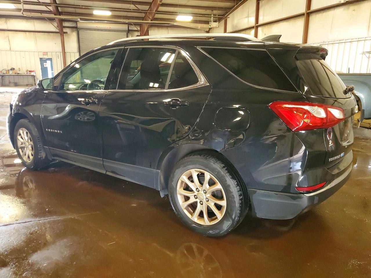 2019 Chevrolet Equinox Lt - Image 2