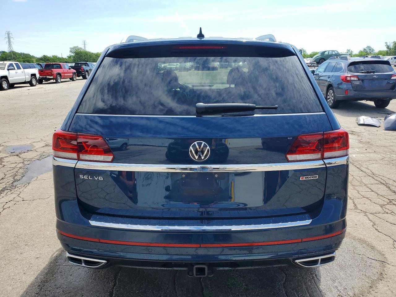 2021 Volkswagen Atlas Sel R-Line - Image 6