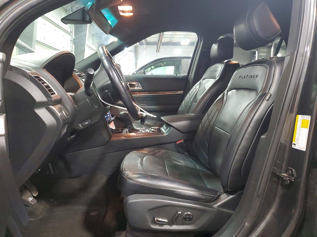 2016 Ford Explorer Platinum - Image 7
