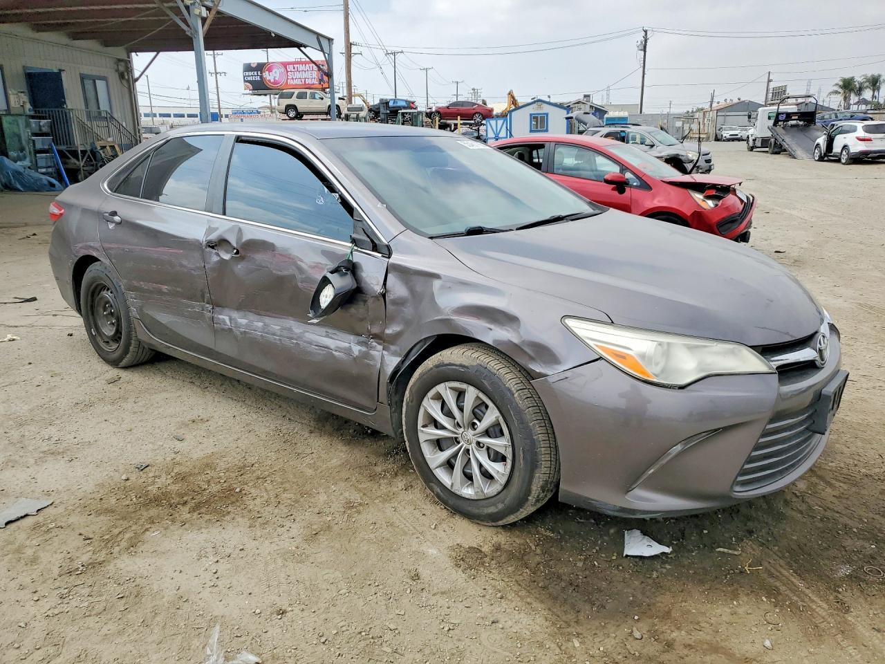 2016 Toyota Camry Le - Image 4