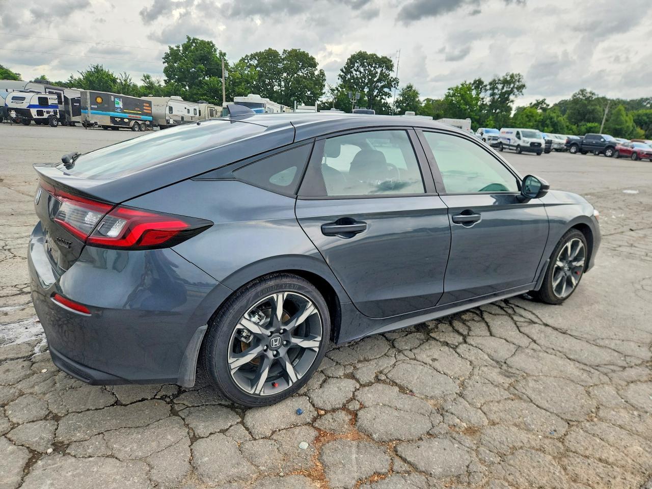 2026 Honda Civic Sport Touring - Фото 3