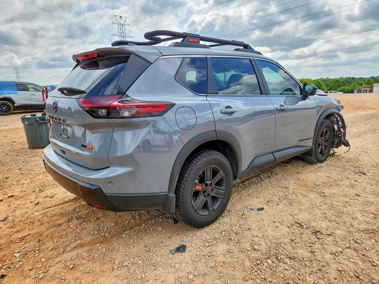 2025 Nissan Rogue Rock Creek - Фото 3