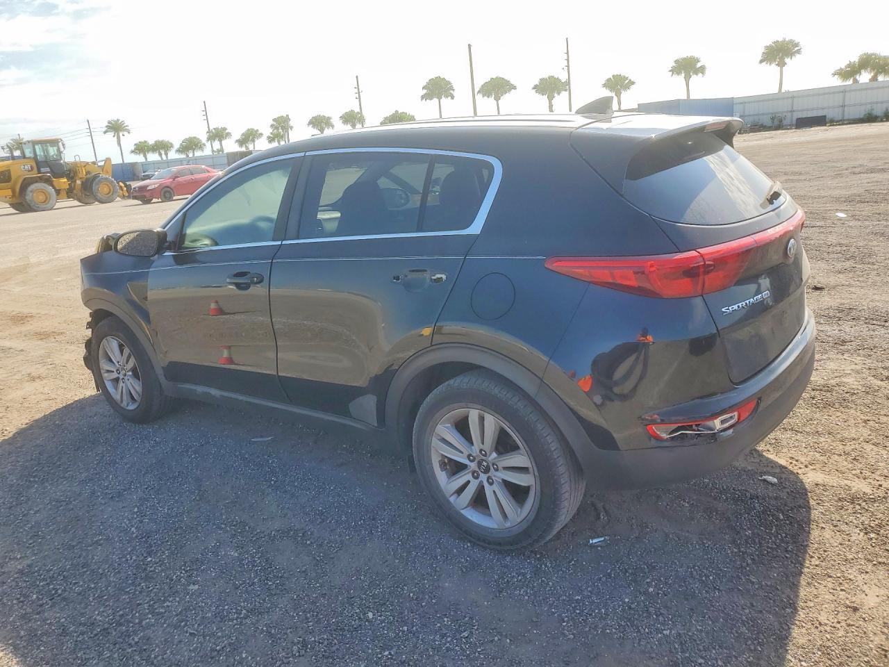 2017 Kia Sportage Lx - Image 2