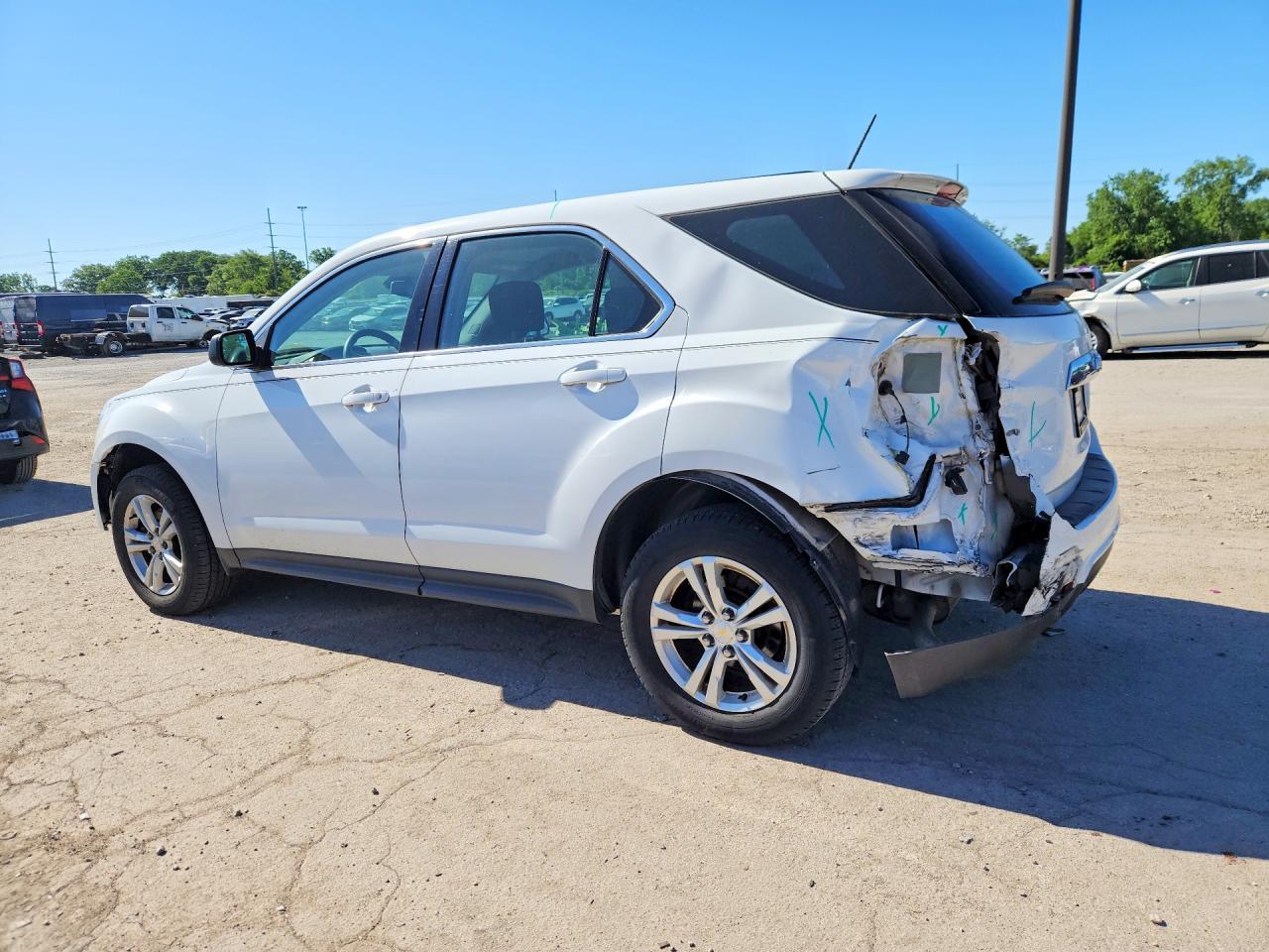 2015 Chevrolet Equinox Ls - Фото 2