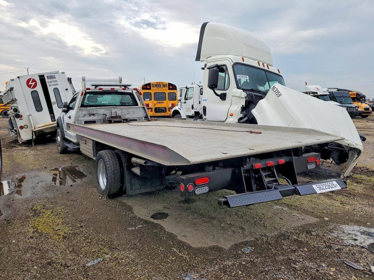 2019 Ford F550 Super Duty - Фото 2