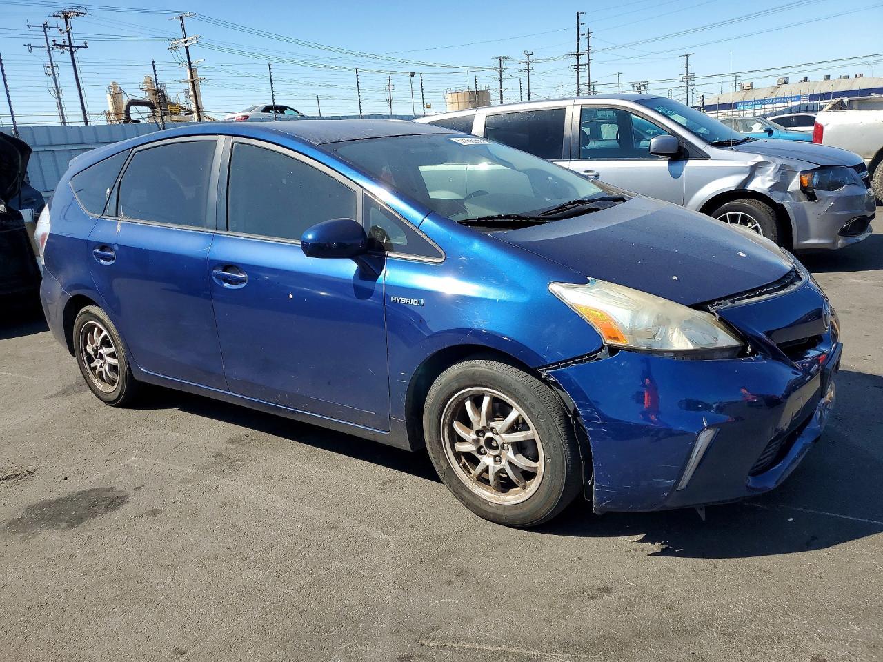 2012 Toyota Prius V Three - Фото 4