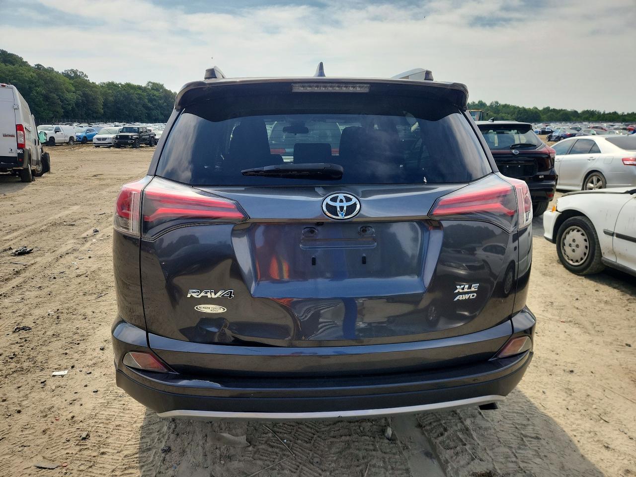 2018 Toyota Rav4 Xle - Фото 6