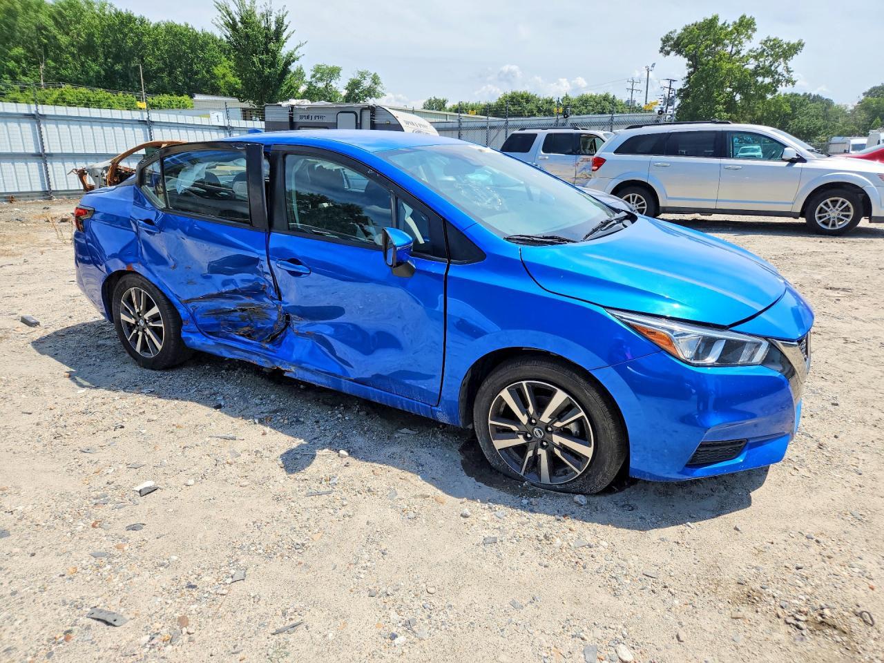 2021 Nissan Versa Sv - Image 4