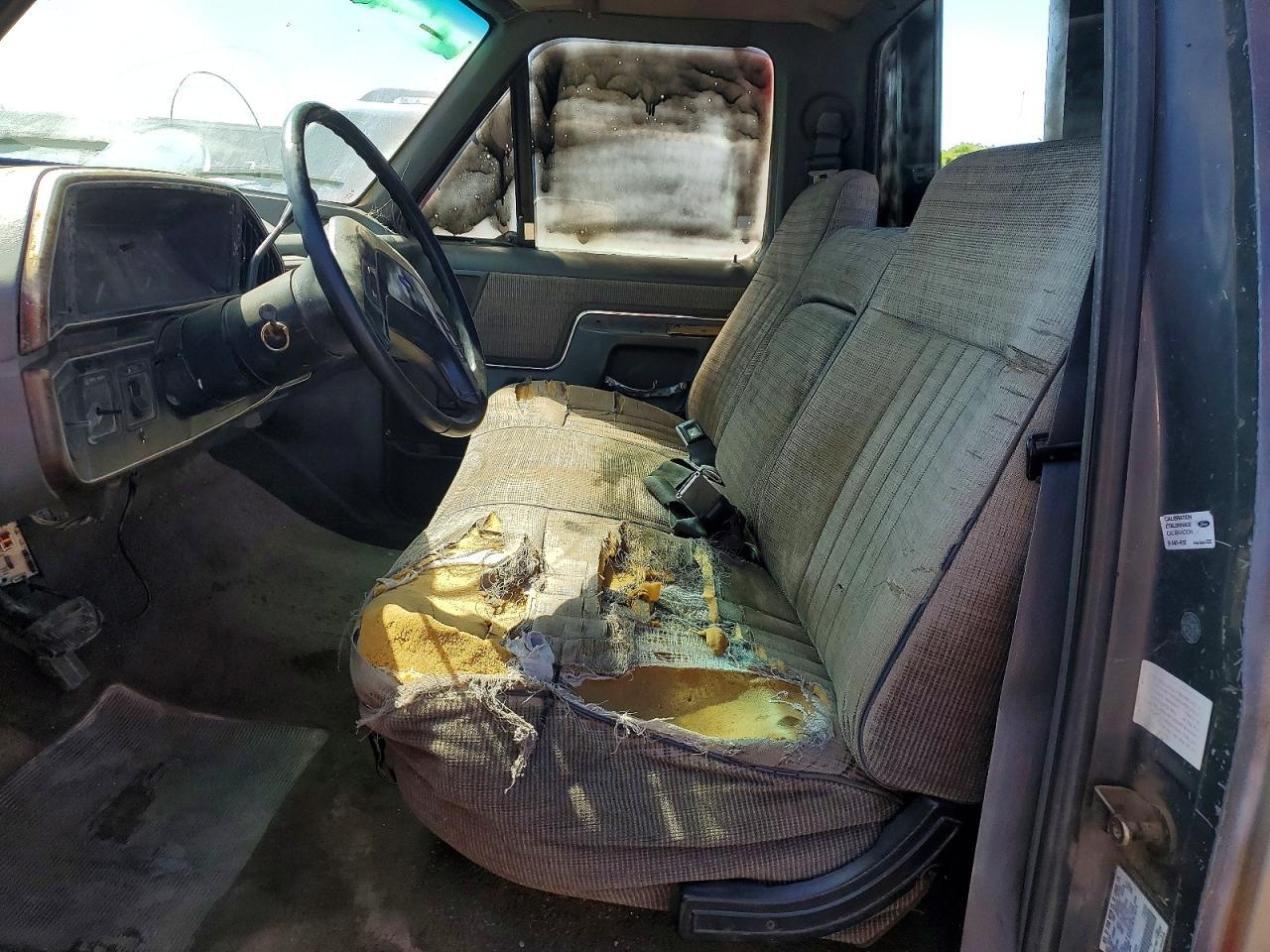 1990 Ford F150 - Image 7