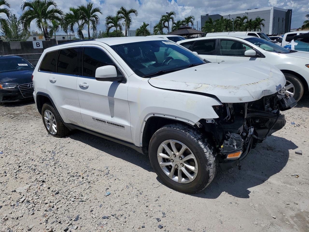 2022 Jeep Grand Cherokee Laredo E - Фото 4