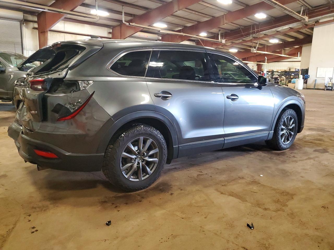2022 Mazda Cx-9 Touring - Image 3