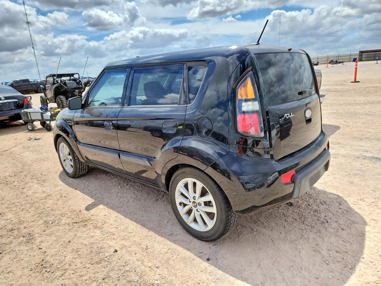 2010 Kia Soul + - Фото 2