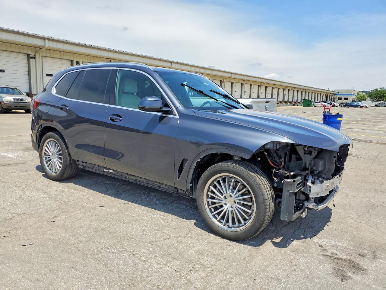 2019 BMW X5 - Фото 4