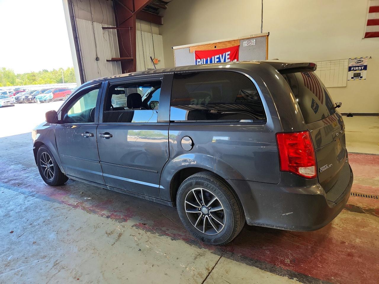 2015 Dodge Grand Caravan Sxt - Фото 2