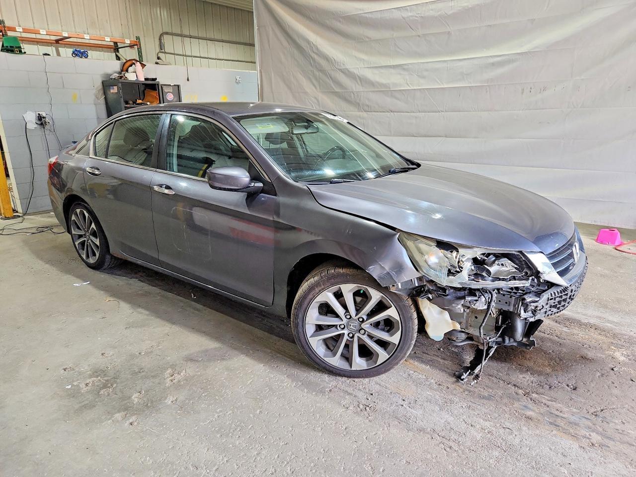 2014 Honda Accord Sport - Image 4