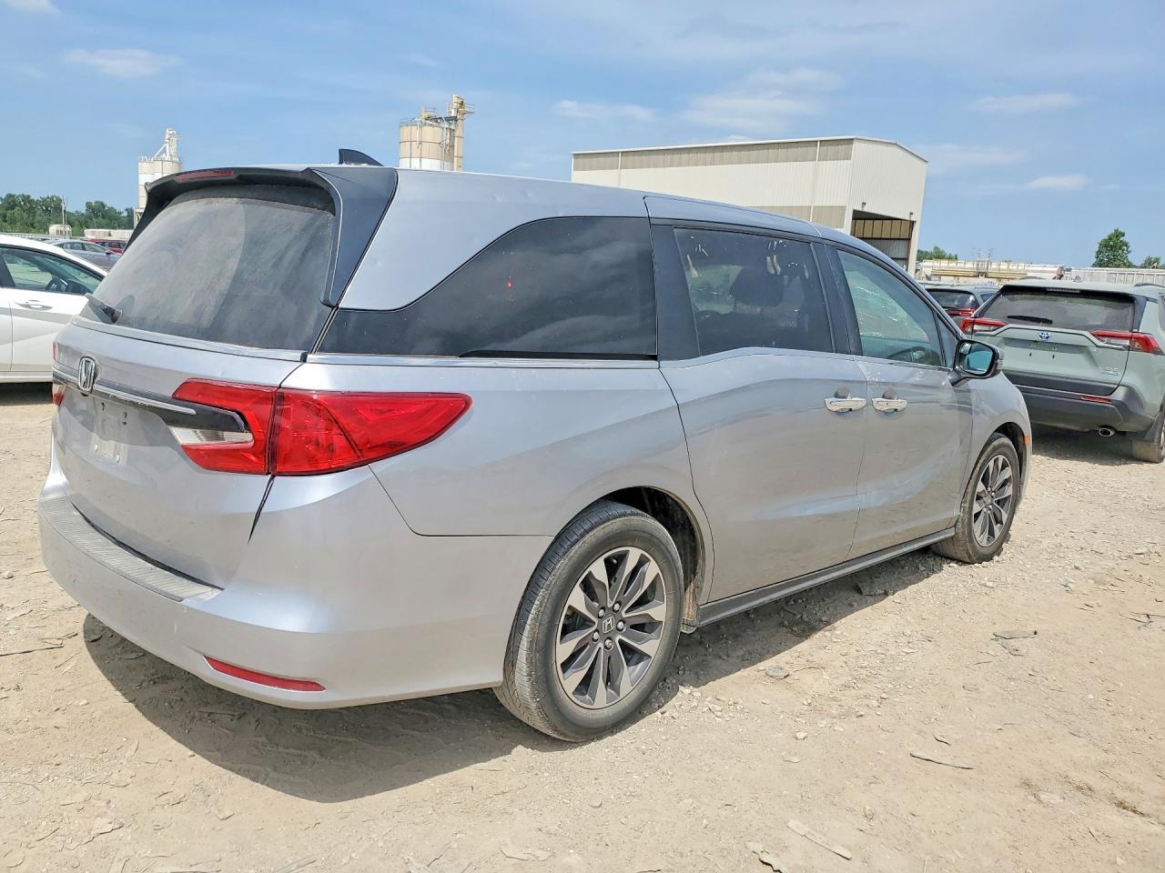 2024 Honda Odyssey Exl - Фото 3