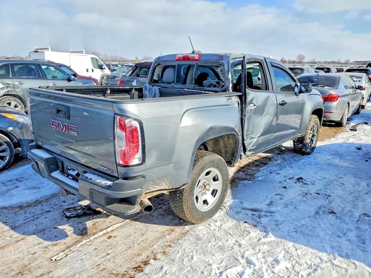 2022 GMC Canyon At4 - Image 3