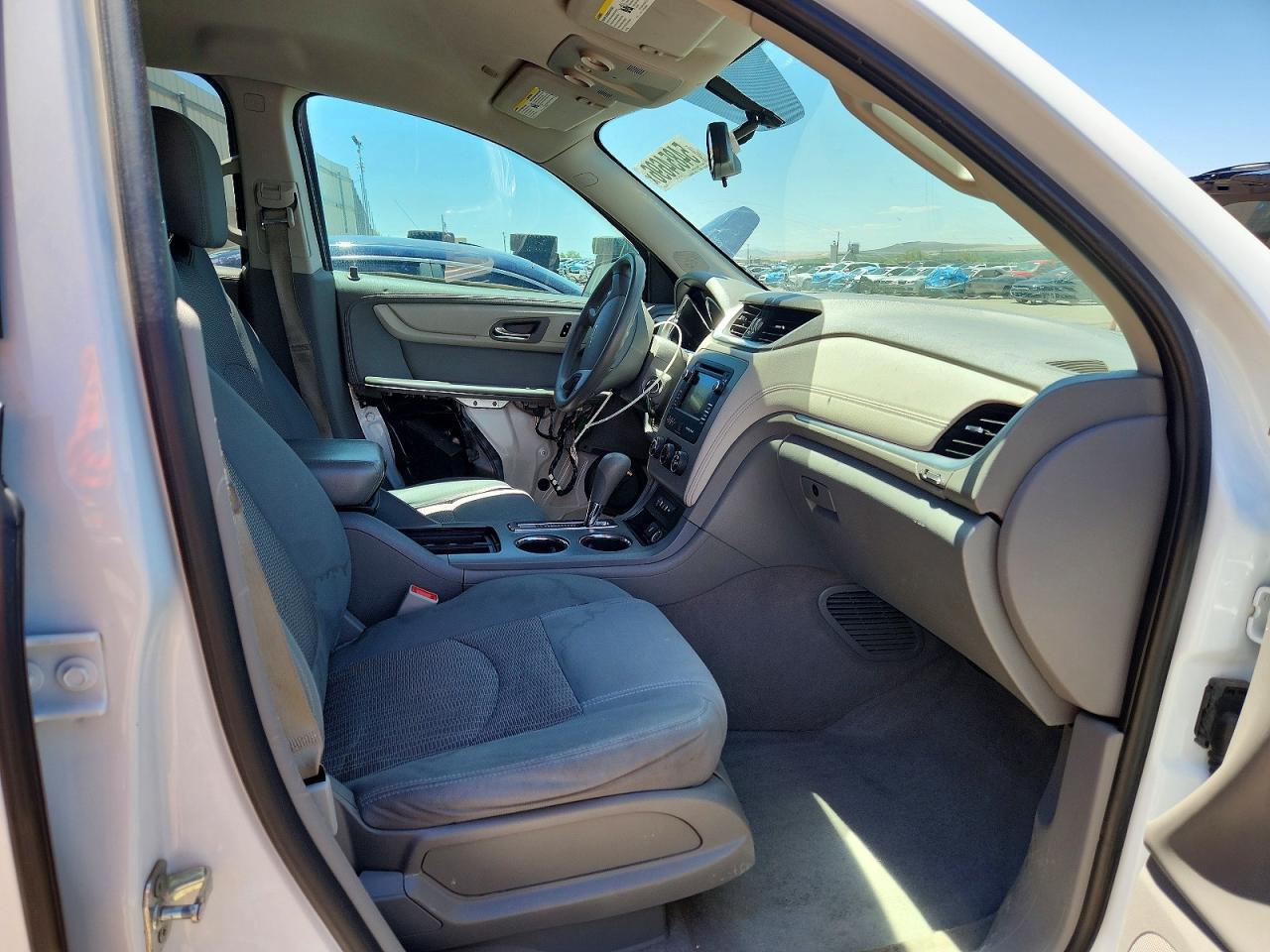 2017 Chevrolet Traverse Ls - Фото 7
