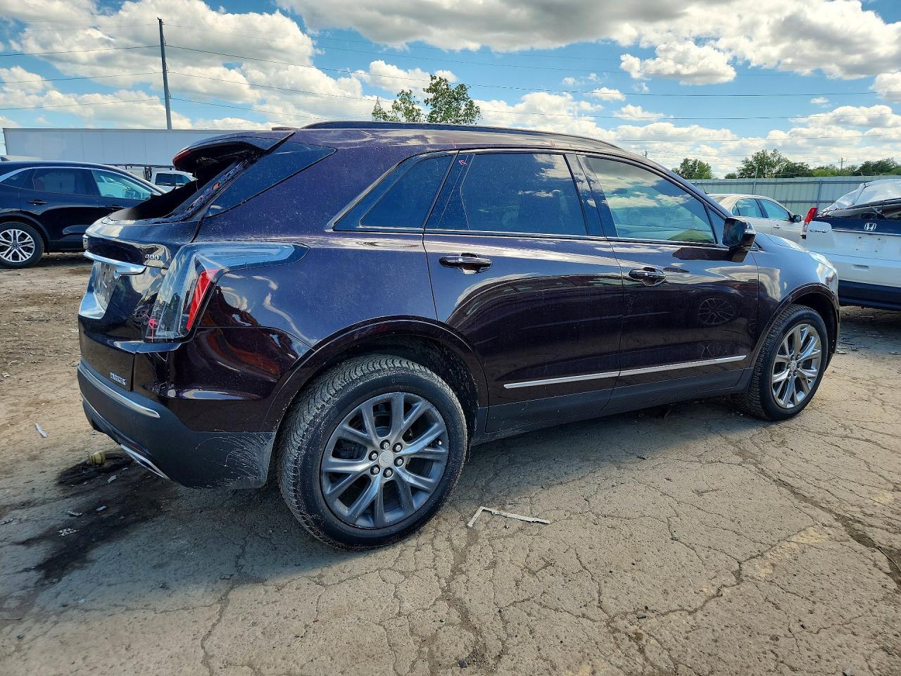 2020 Cadillac Xt5 Sport - Фото 3