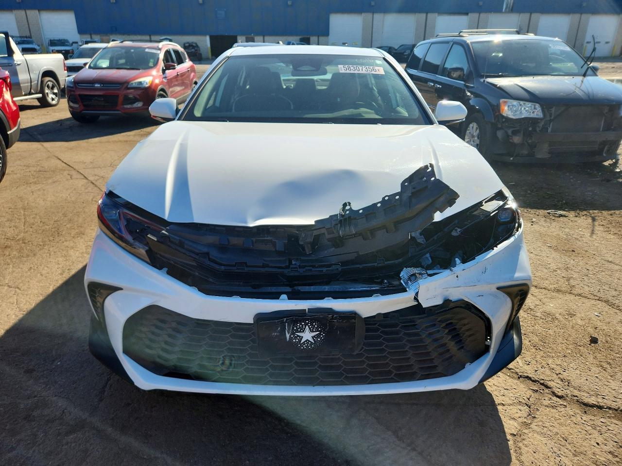 2025 Toyota Camry Se - Фото 5