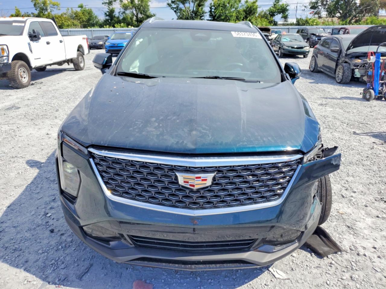 2025 Cadillac Xt4 Premium Luxury - Image 5