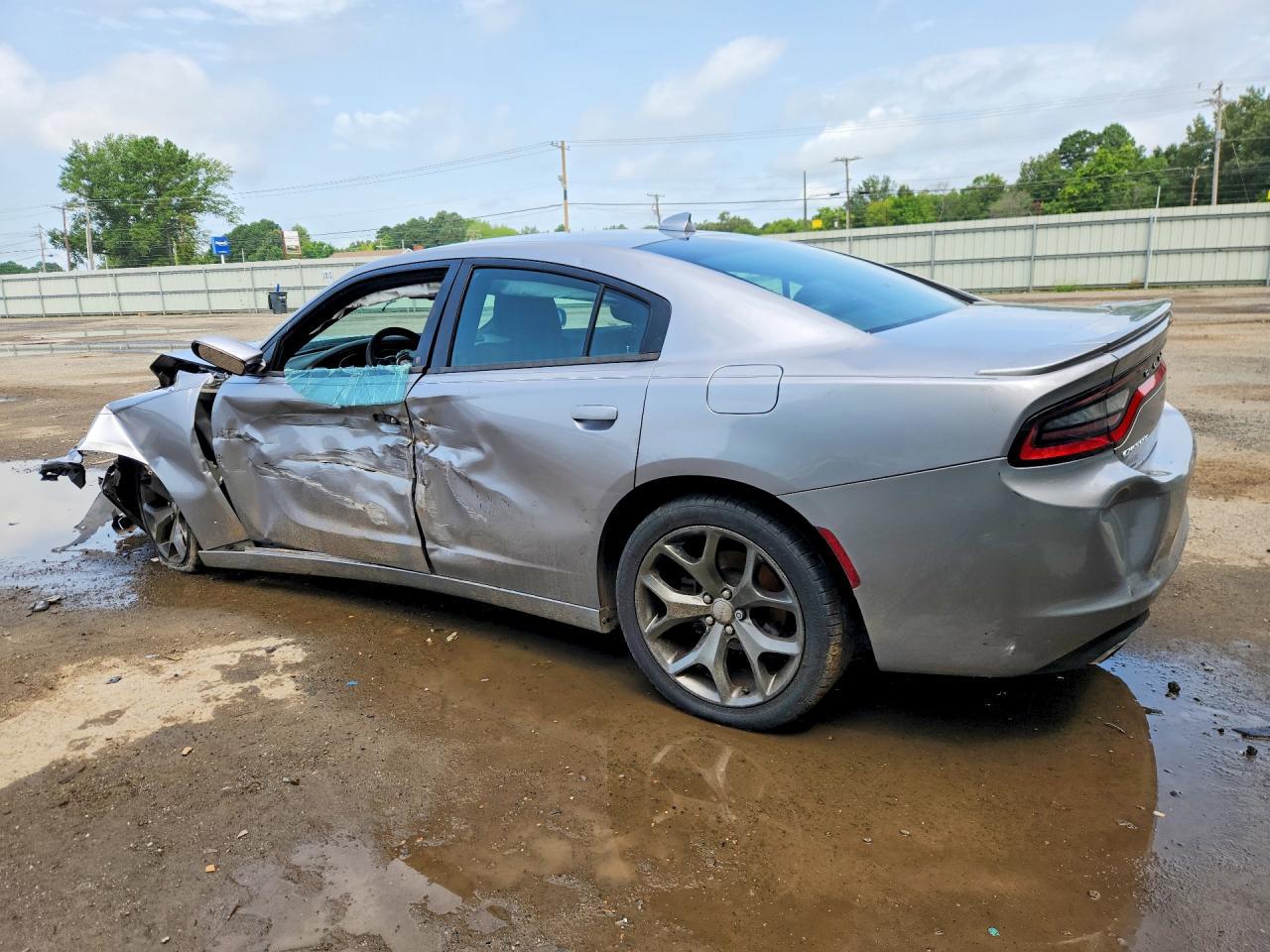 2016 Dodge Charger Sxt - Image 2
