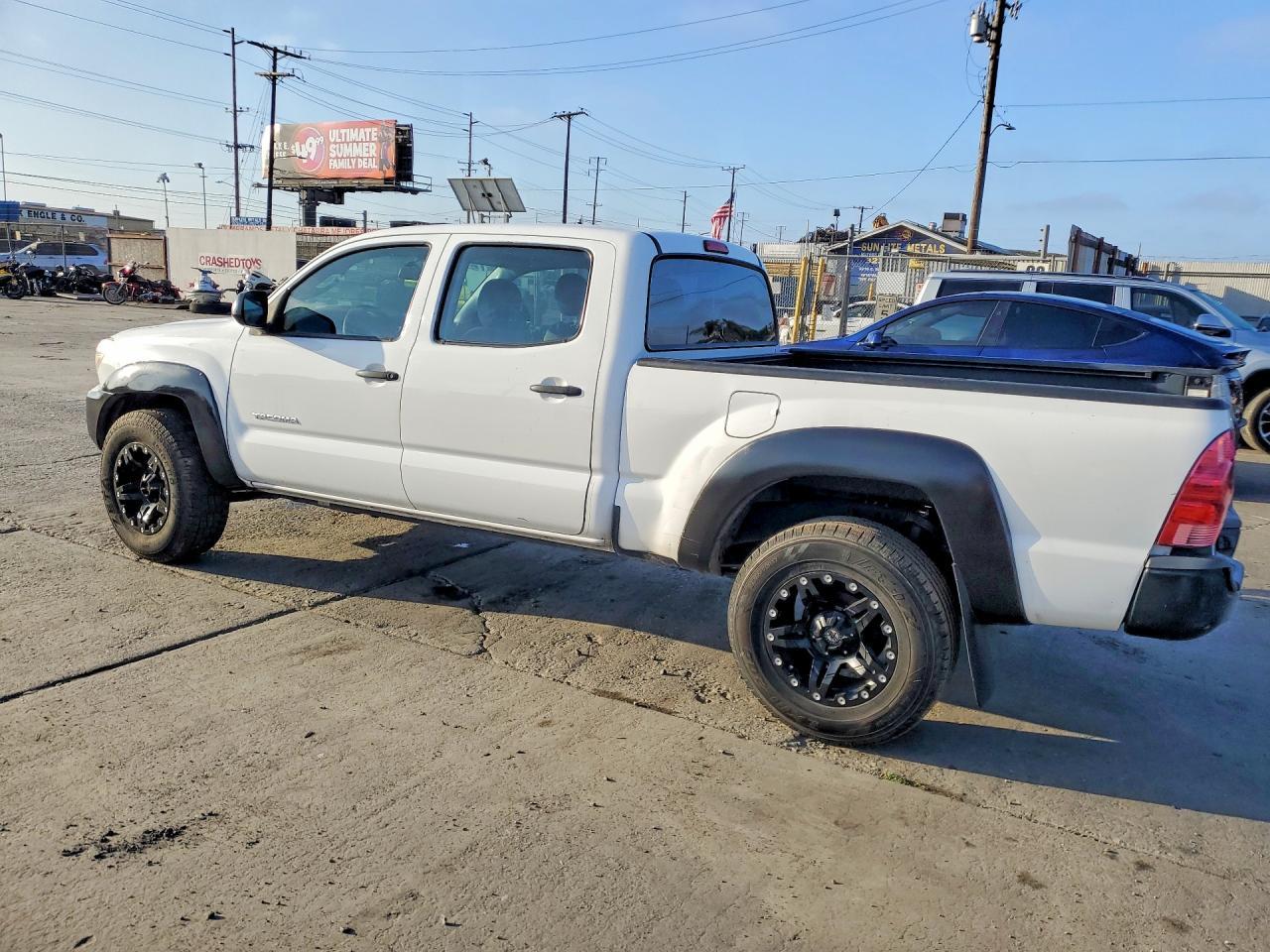 2015 Toyota Tacoma Prerunner V6 - Фото 2