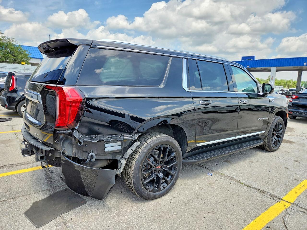 2023 GMC Yukon Xl K1500 Slt - Image 3