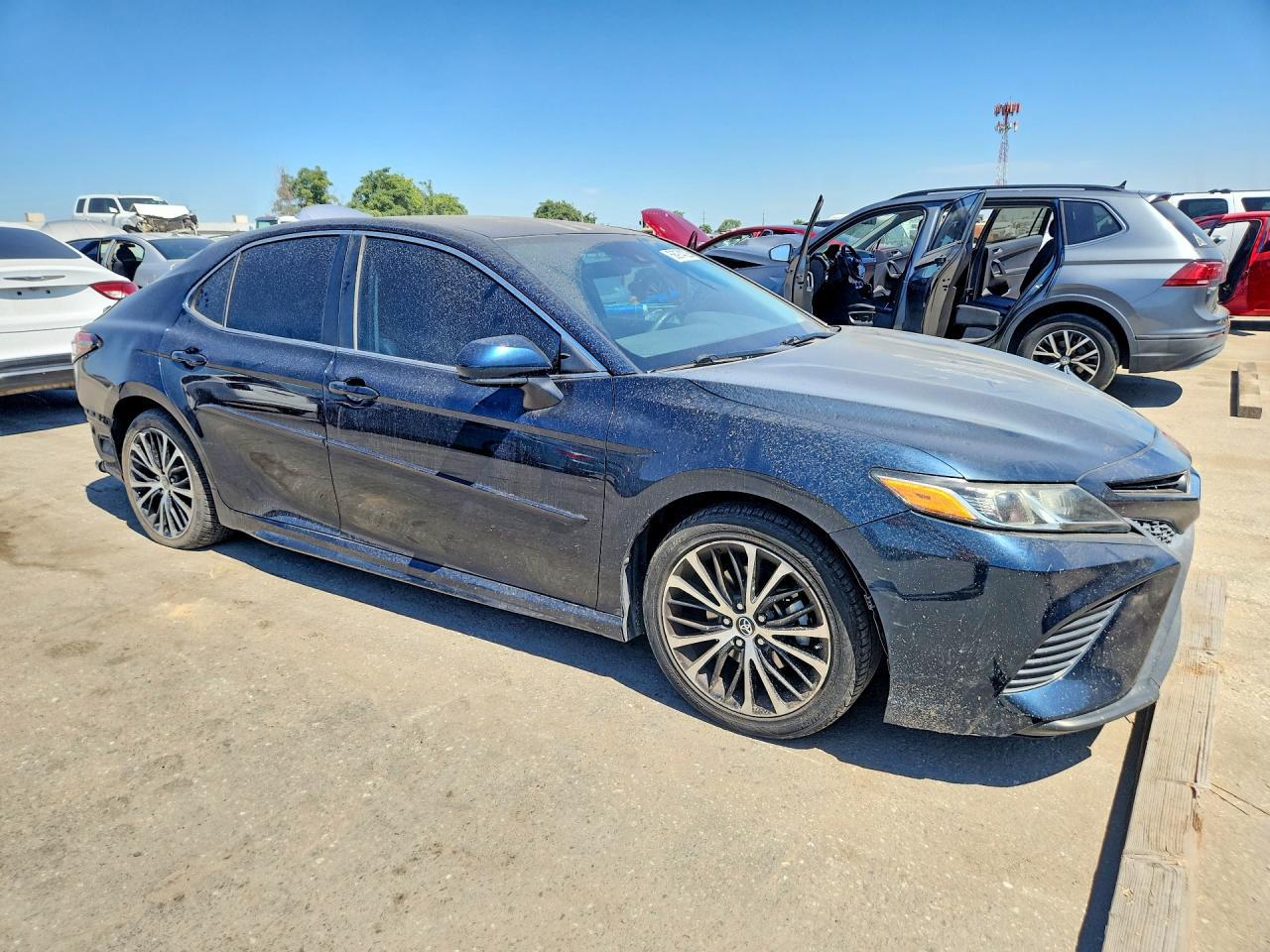 2019 Toyota Camry Se - Фото 4