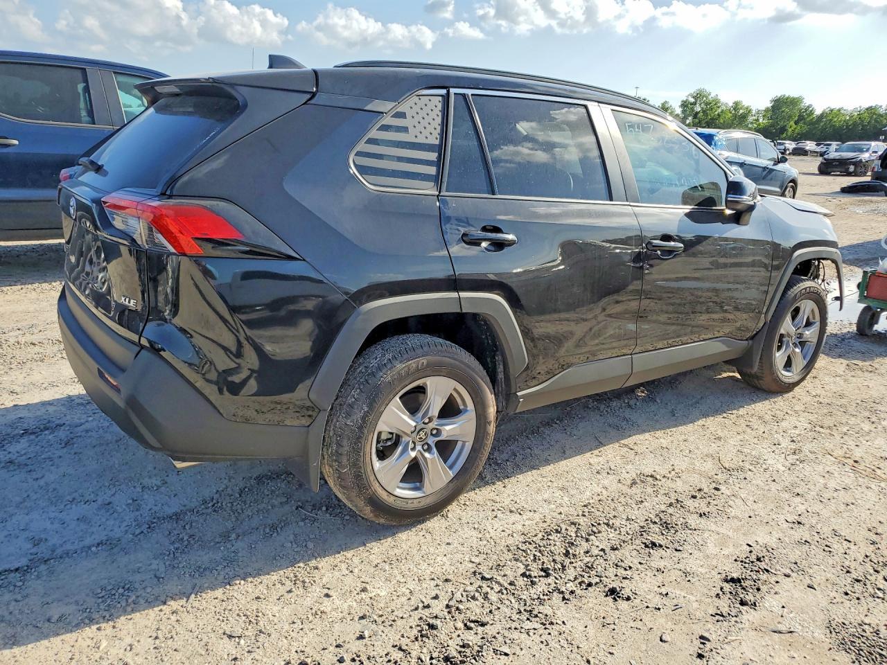 2025 Toyota Rav4 Xle - Фото 3