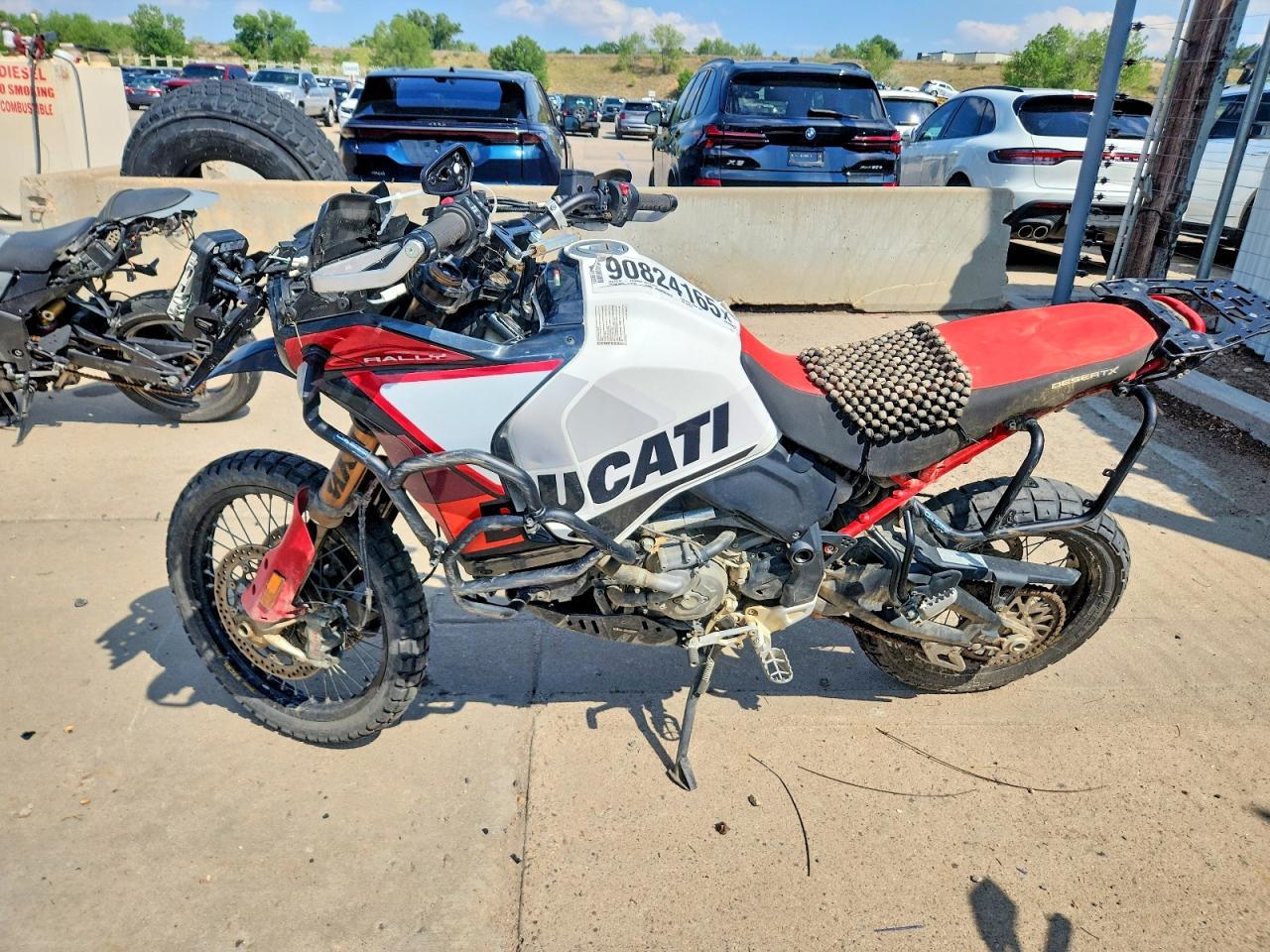 2025 Ducati Desert X - Фото 3