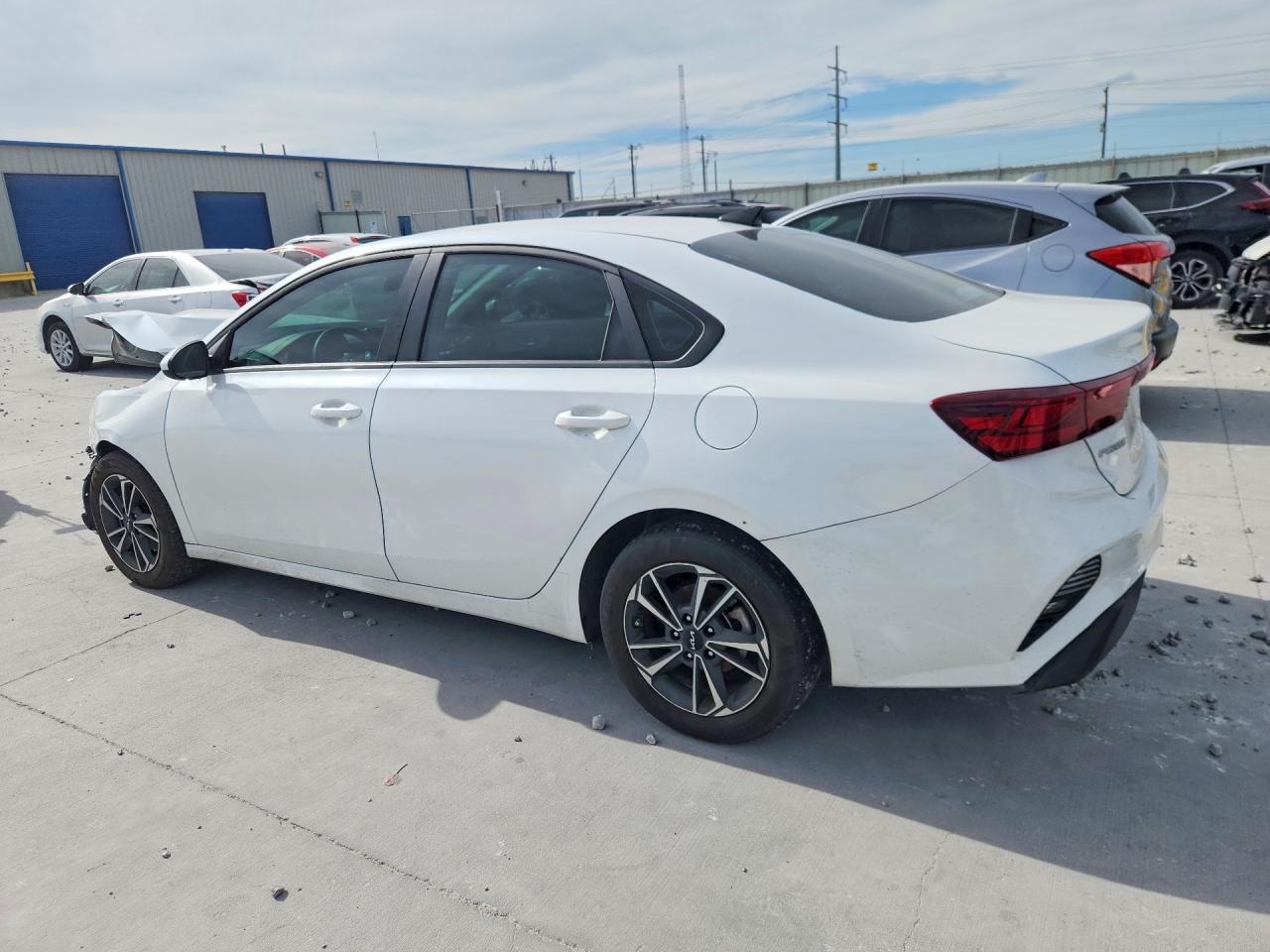 2024 Kia Forte Lxs - Image 2