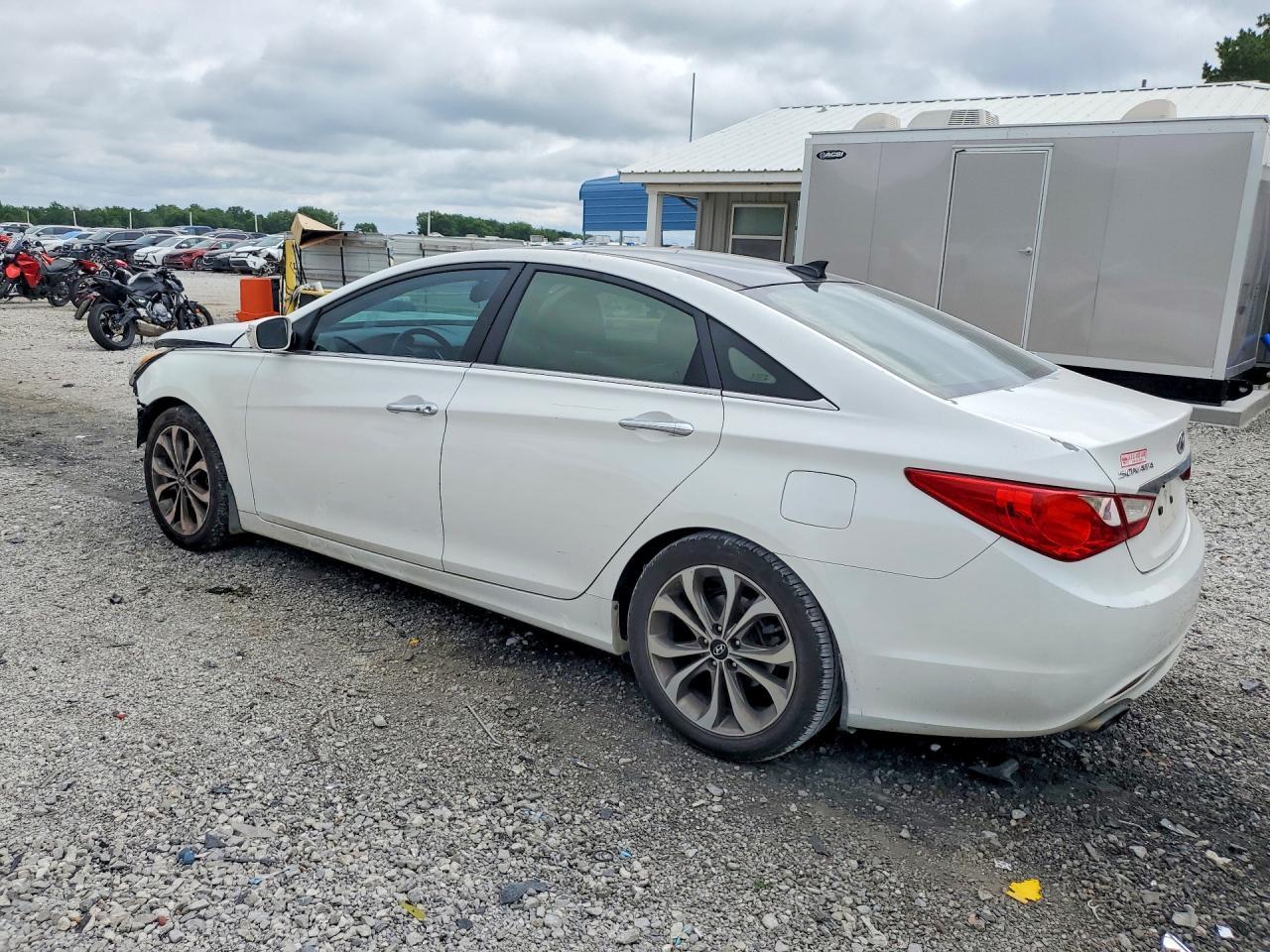 2013 Hyundai Sonata Limited 2.0T - Image 2