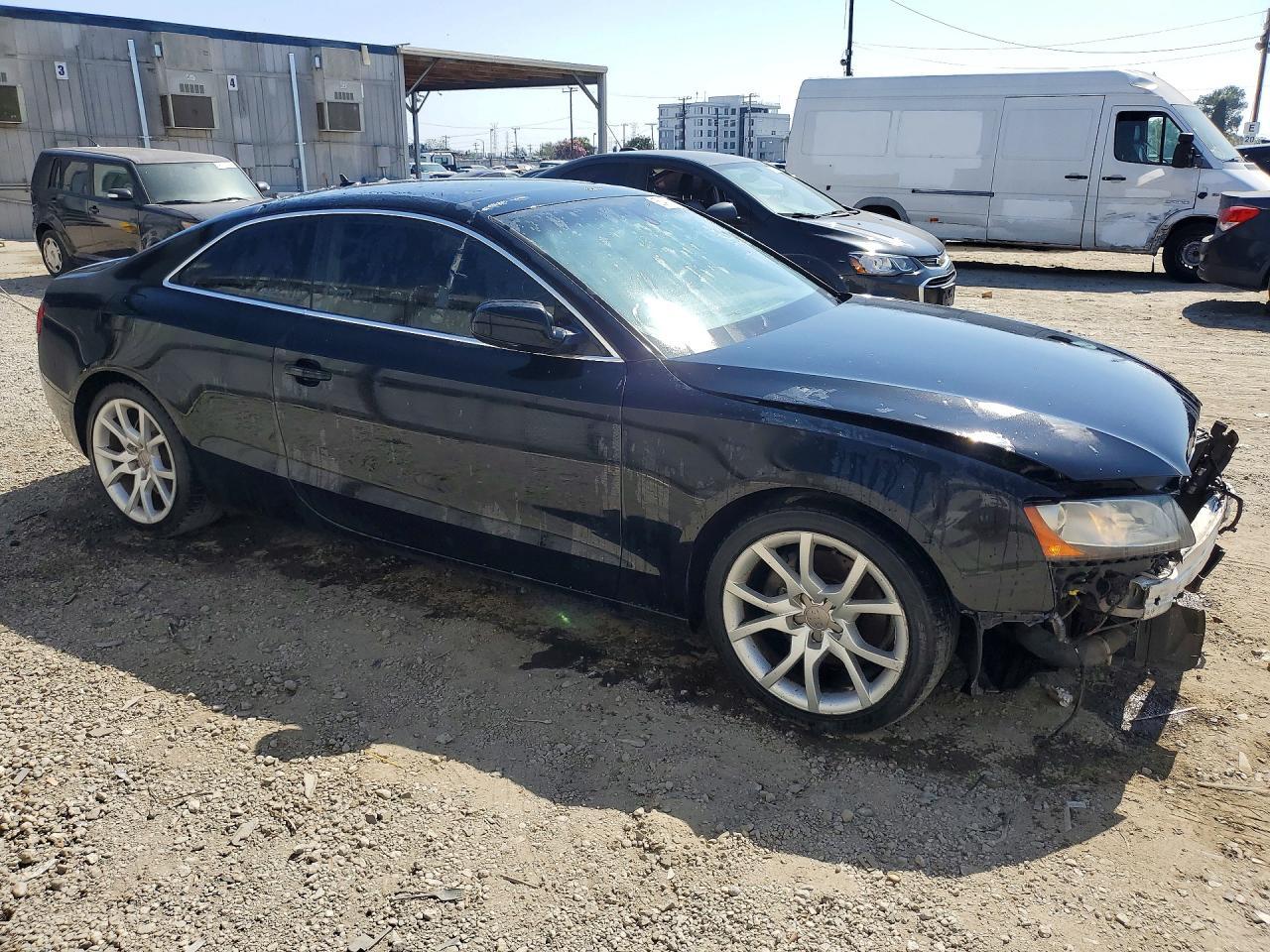 2012 Audi A5 Premium Plus 45 - Фото 4