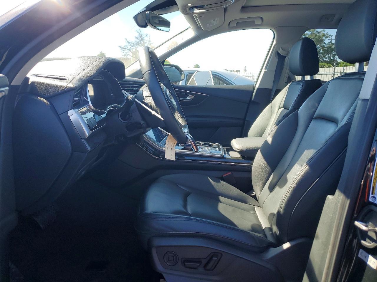 2024 Audi Q7 Premium Plus - Image 7