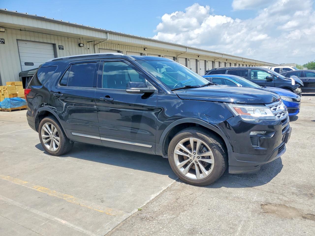2018 Ford Explorer Xlt - Фото 4
