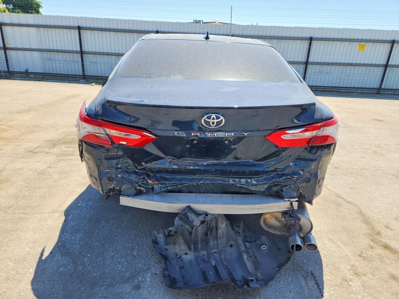 2019 Toyota Camry Se - Фото 6