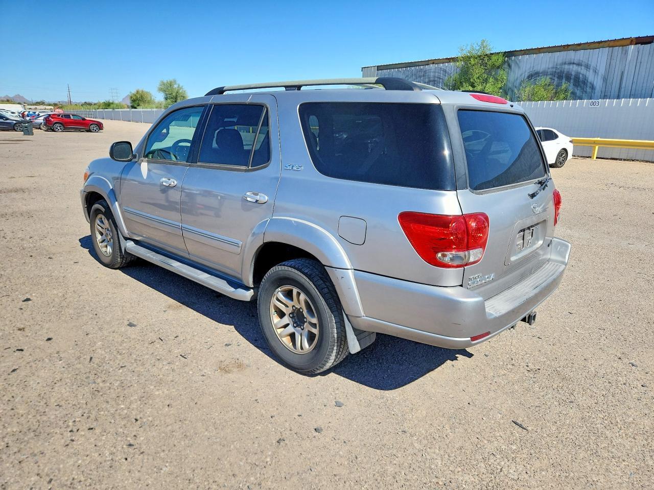 2007 Toyota Sequoia Sr5 - Image 2