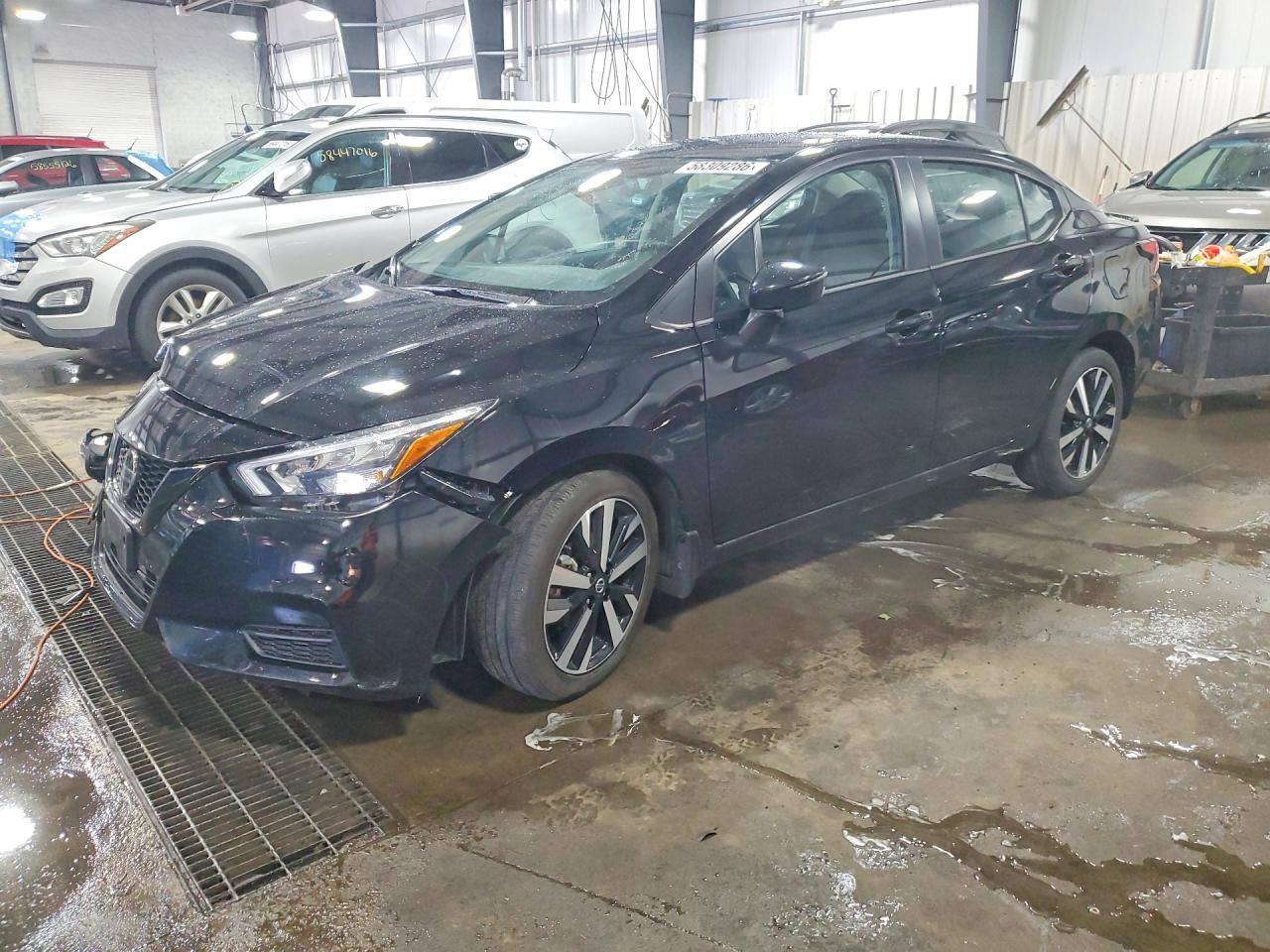 2022 Nissan Versa Sr